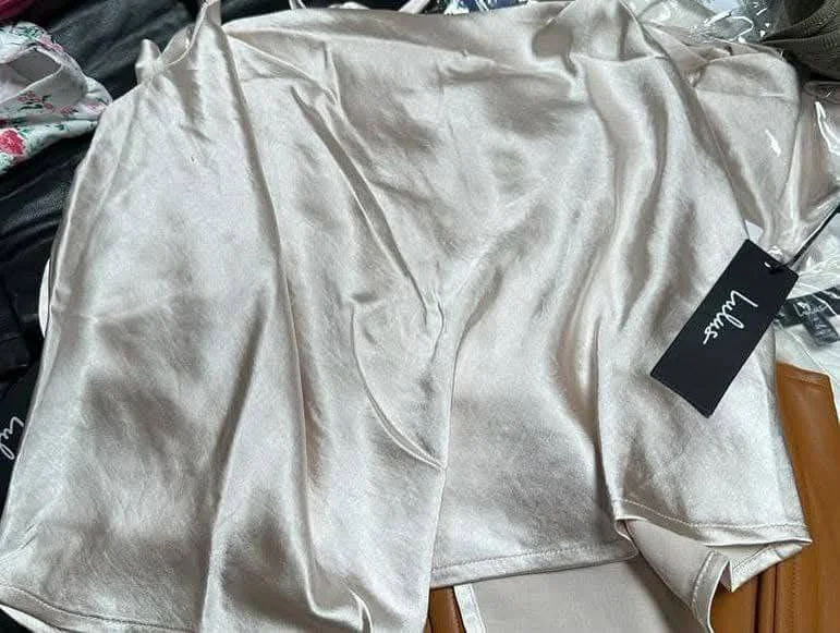 Wholesale Lulus Clothing Pallets - Image 3