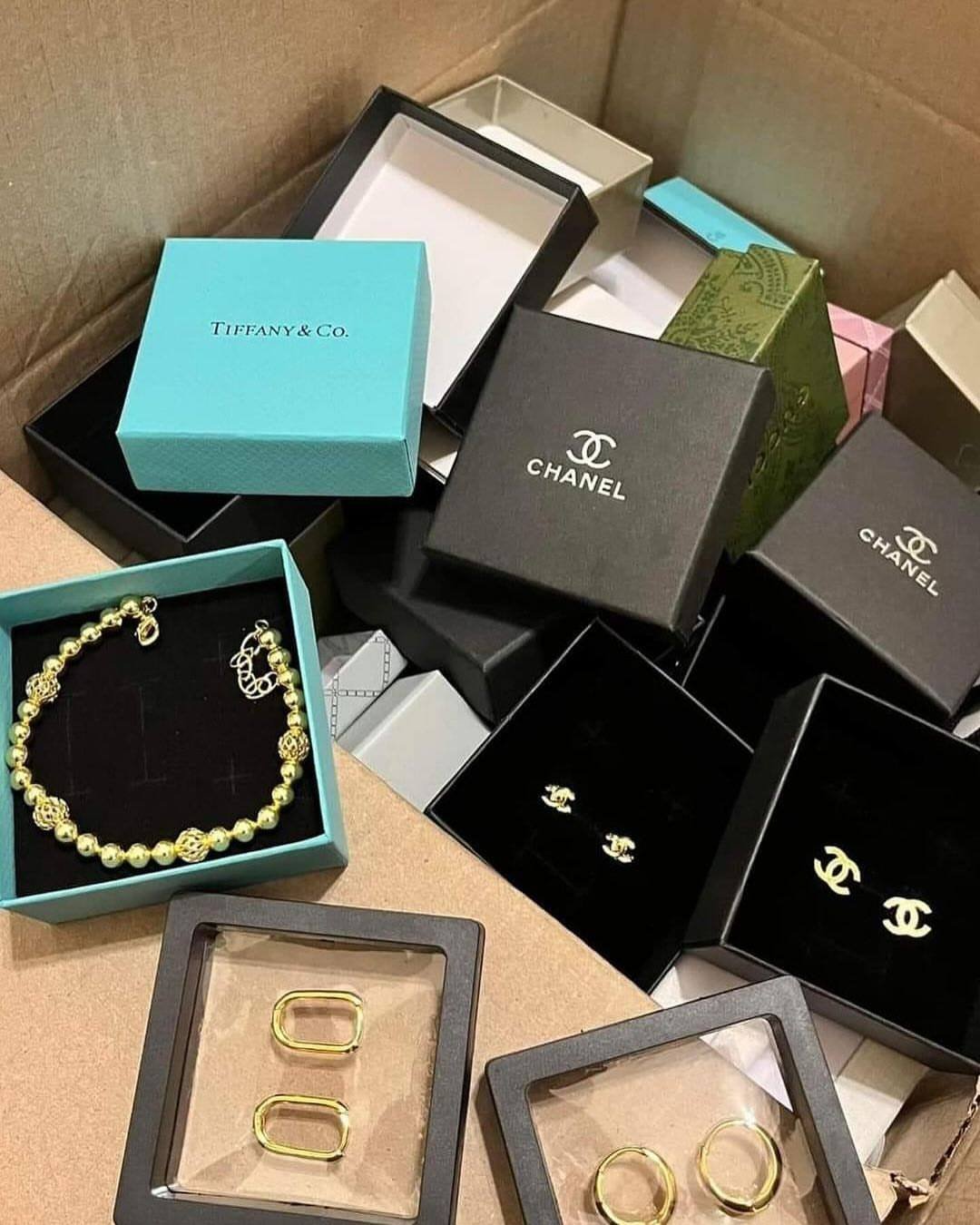 Wholesale Jewelry Liquidation Pallets - Image 7