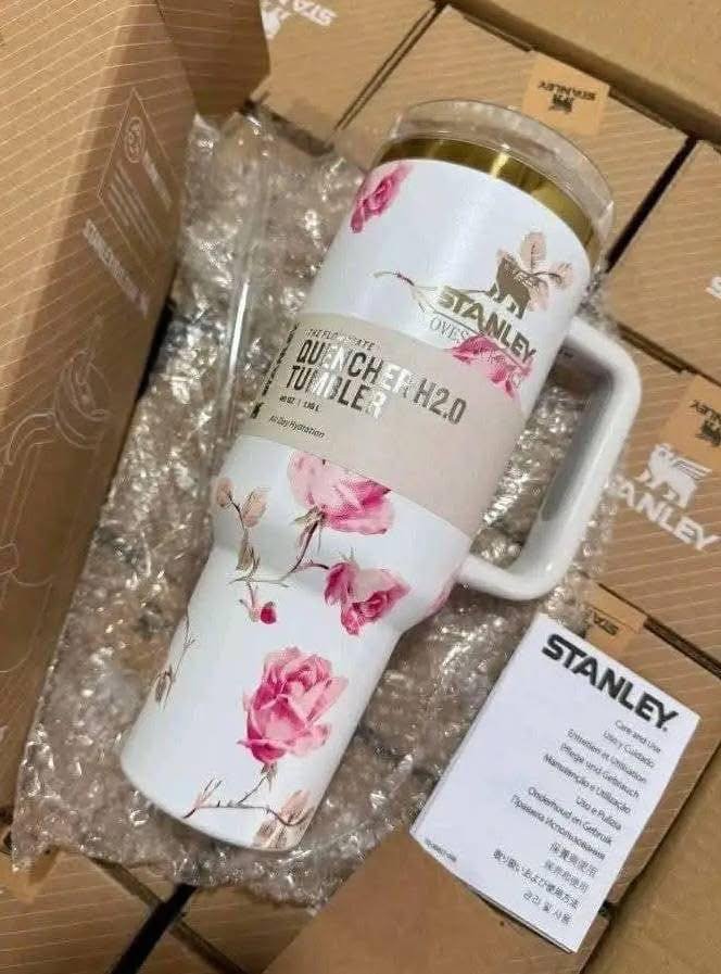 Stanley Cups Wholesale Pallets