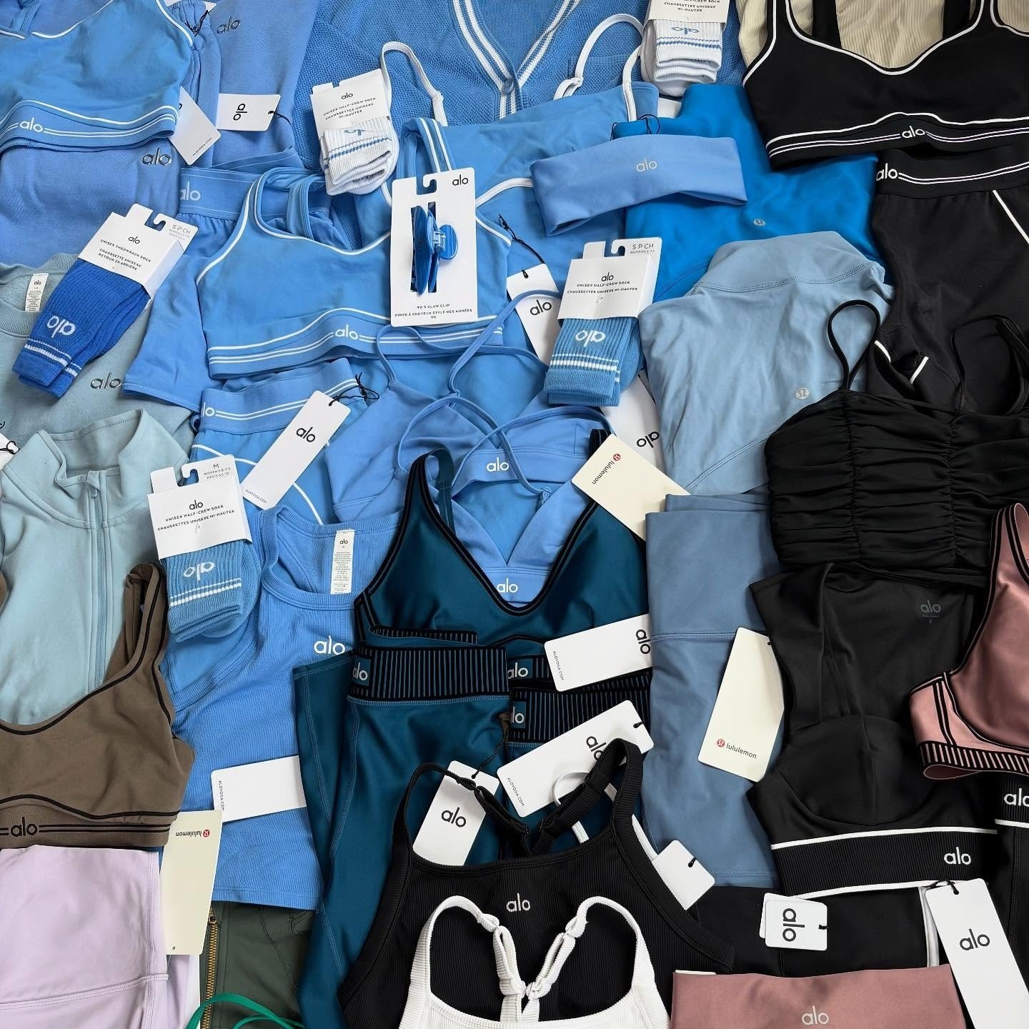 Overstock Lululemon Clothes Pallets with Tags - Image 9