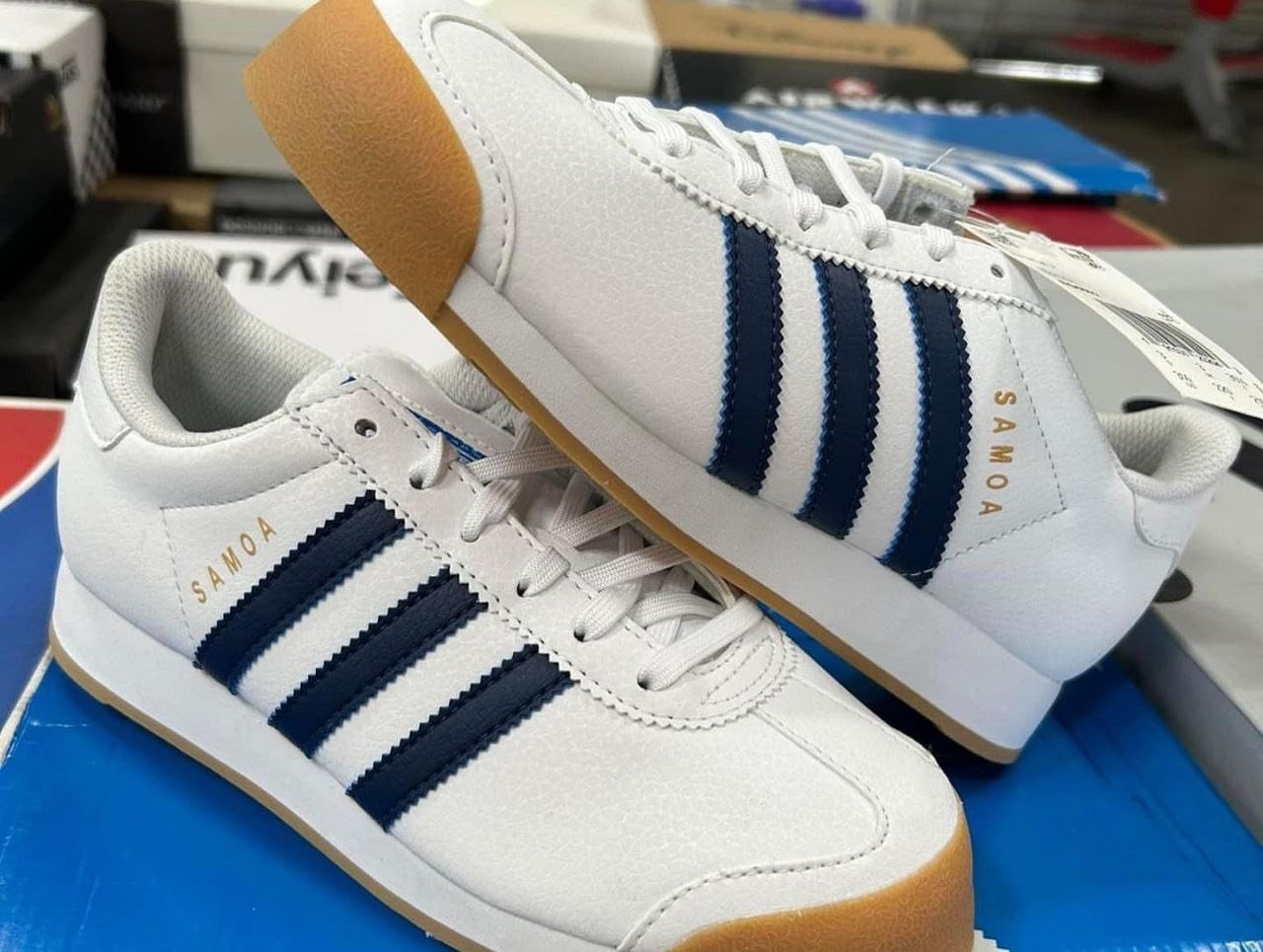 Sneakers Shoes Liquidation Pallets for Sale