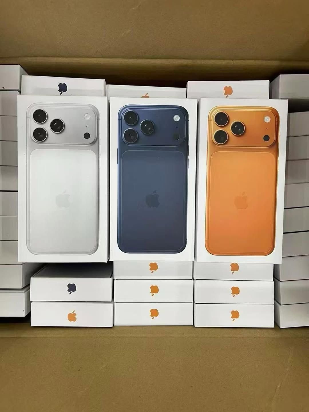 Mixed iphone Smartphone Closeout Overstock Lots