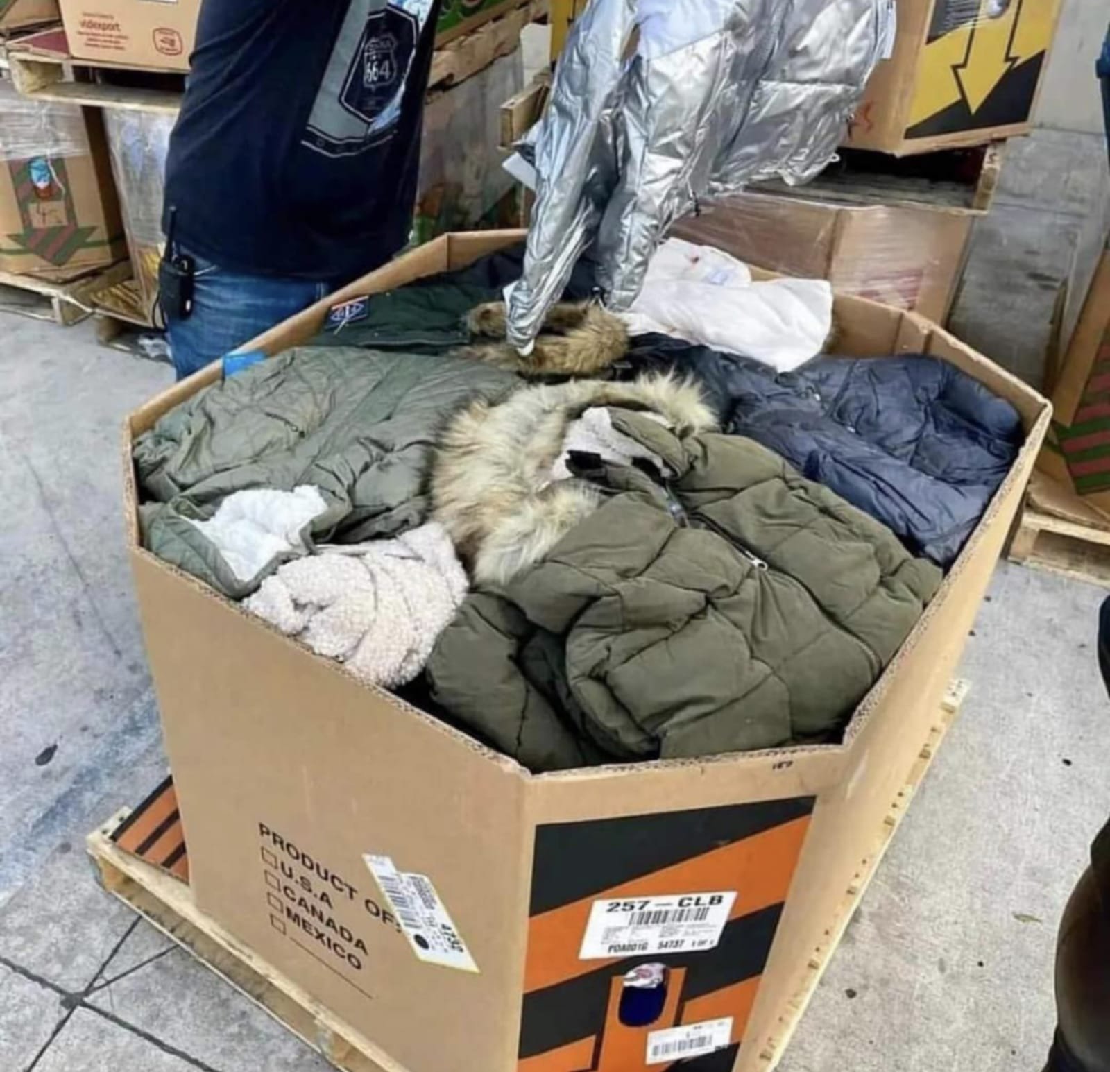 Winter Jackets Liquidation Pallets - Image 6