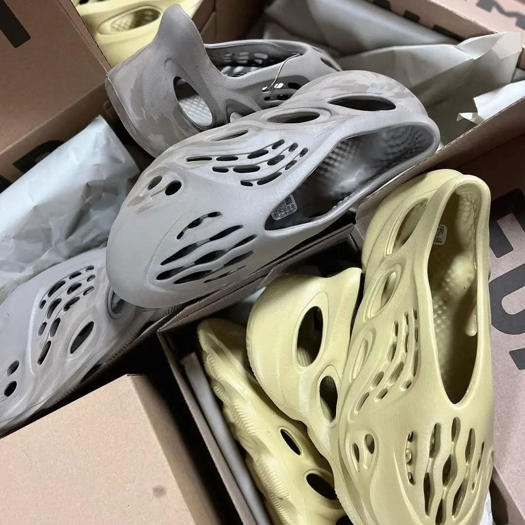 Yeezy Foam Shoes Pallets