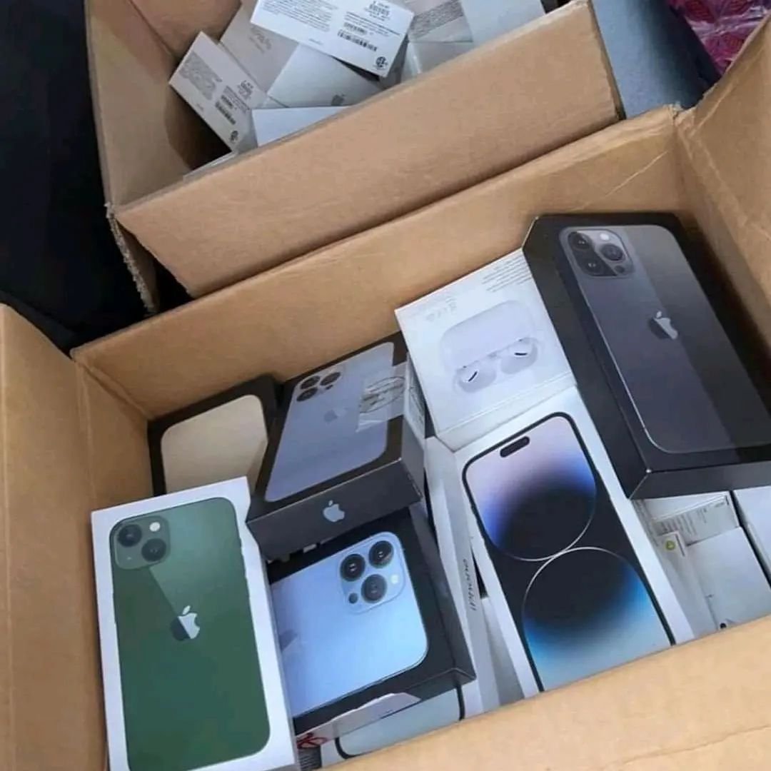 Bulk Iphone 13 Liquidation Pallets - Image 2