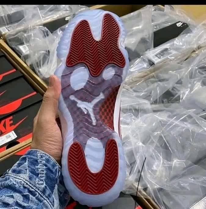 Overstcok Assorted Jordan Shoes Liquidation Pallet - Image 3