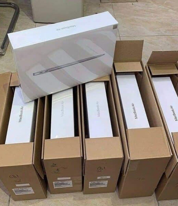 Wholesale Macbook Air Liquidation Pallets - Image 7
