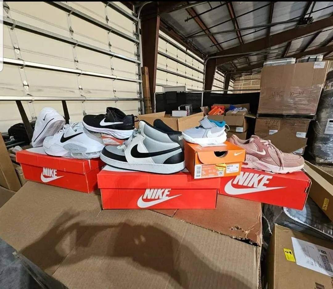 Wholesale Assorted Nike Shoes Liquidation Pallets