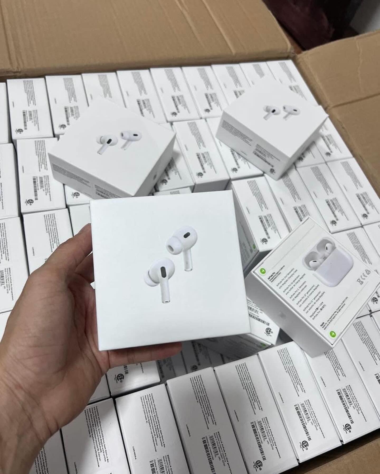 Closeout Overstock Airpod Pro Liquidation Pallets - Image 4