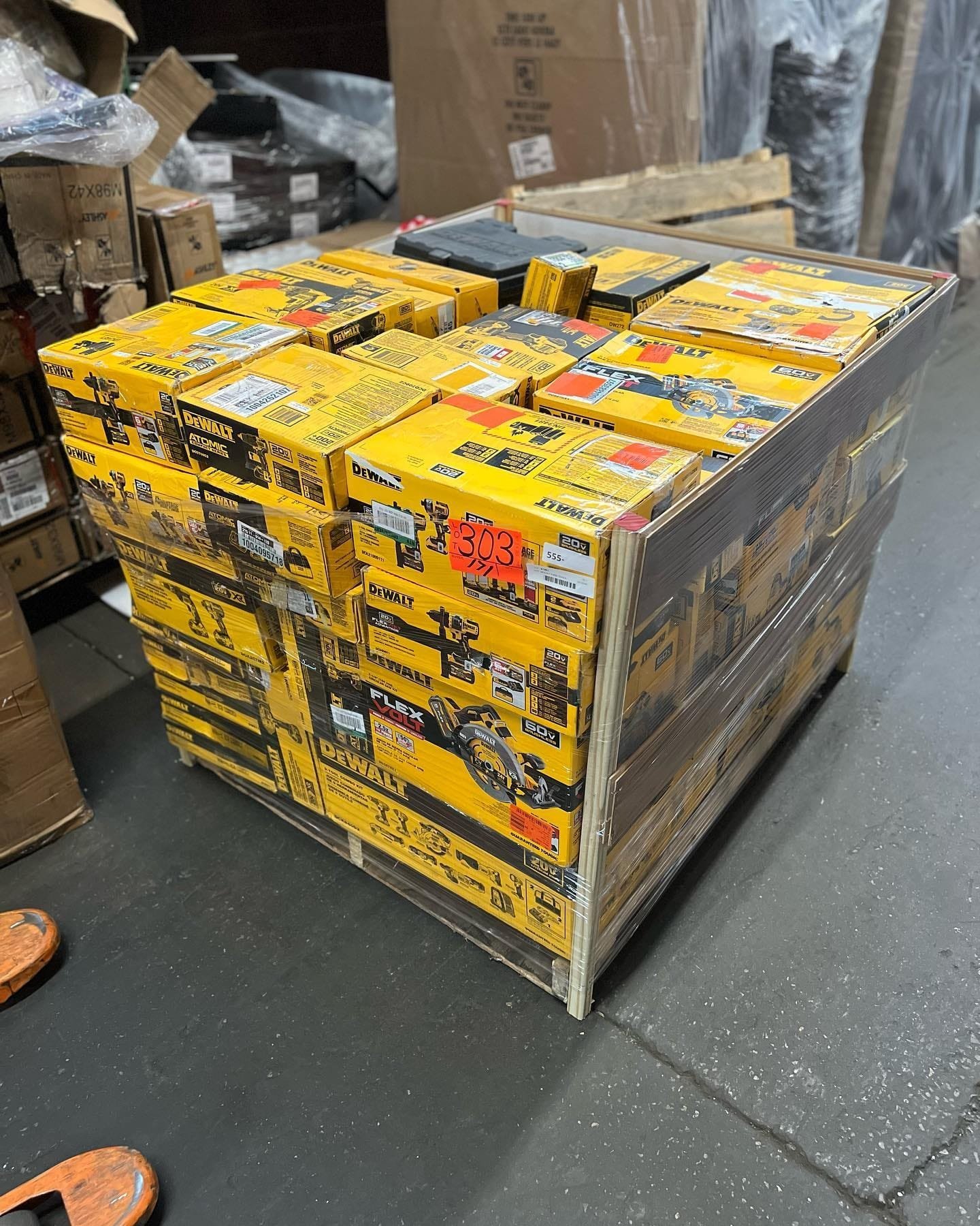 Dewalt Hand Tools Liquidation Pallets - Image 5